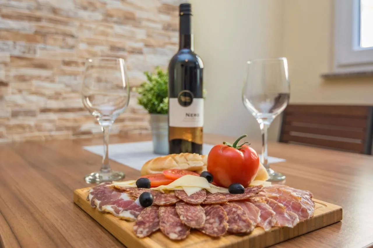 Apartment Bobeta Vir