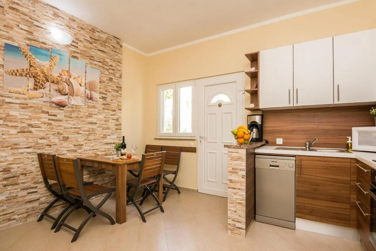 Apartment Bobeta Vir