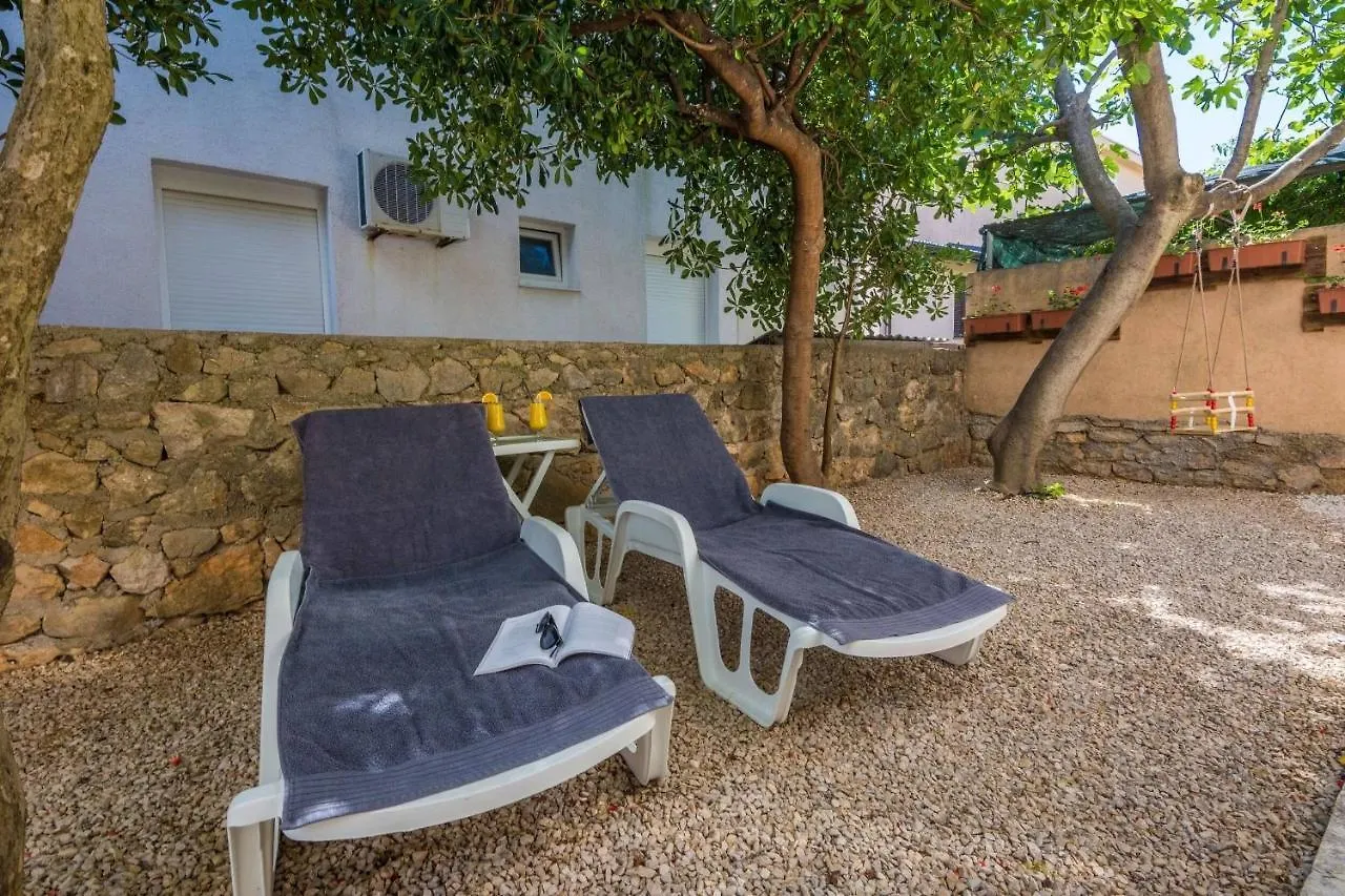 Apartment Bobeta Vir 0*,