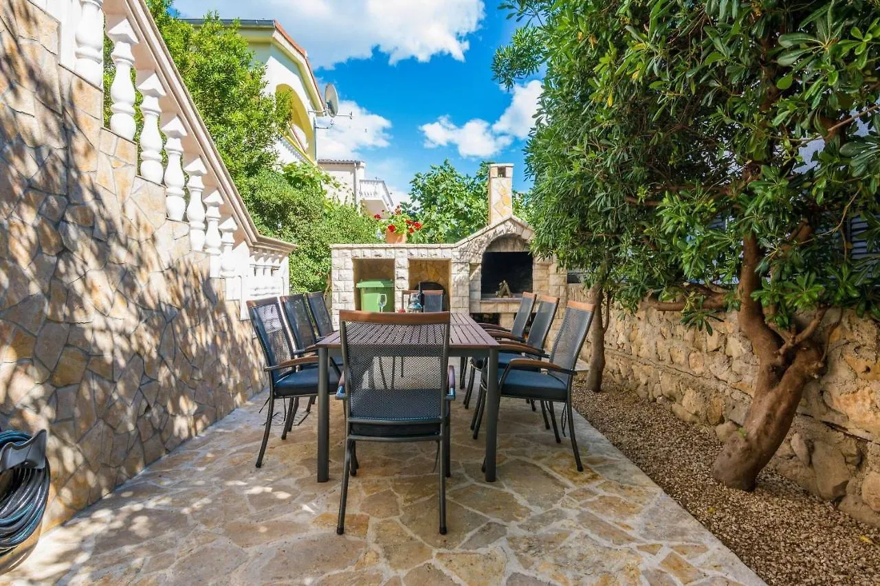 Apartment Bobeta Vir