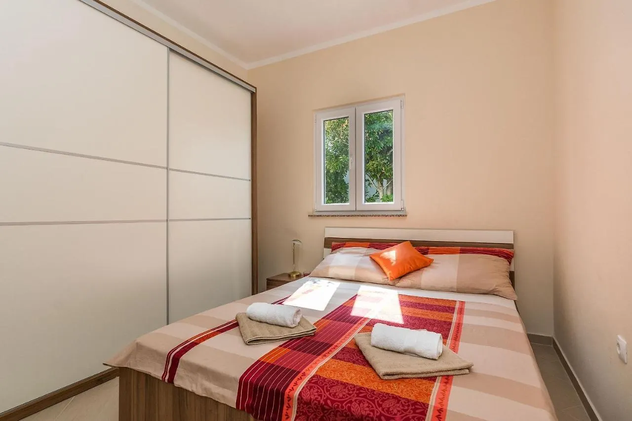 Apartment Bobeta Vir