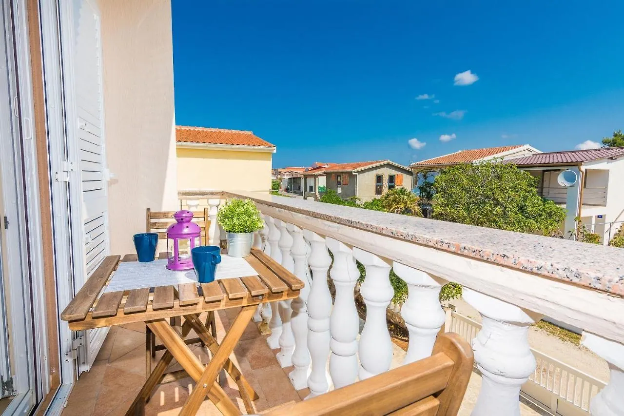 Apartment Bobeta Vir